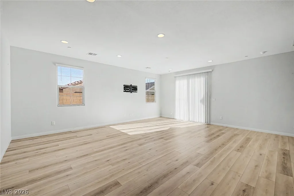 877 Mary Baer, Henderson, NV 89011