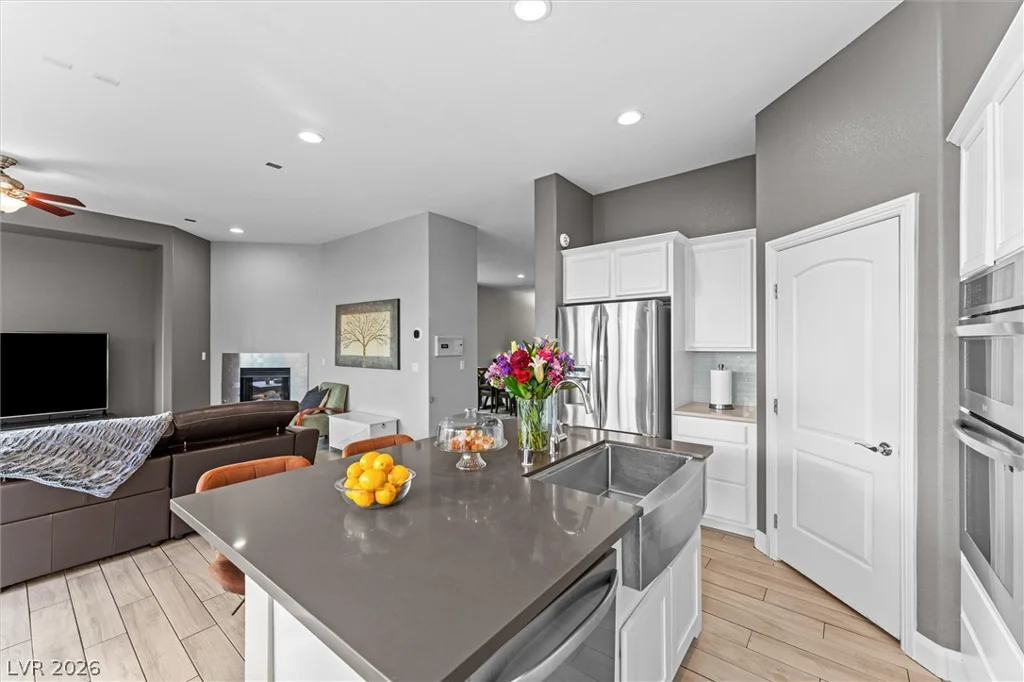 9164 Dalmahoy, Las Vegas, NV 89145
