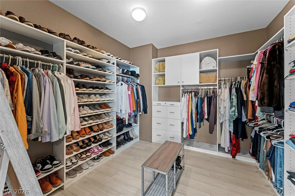9164 Dalmahoy, Las Vegas, NV 89145