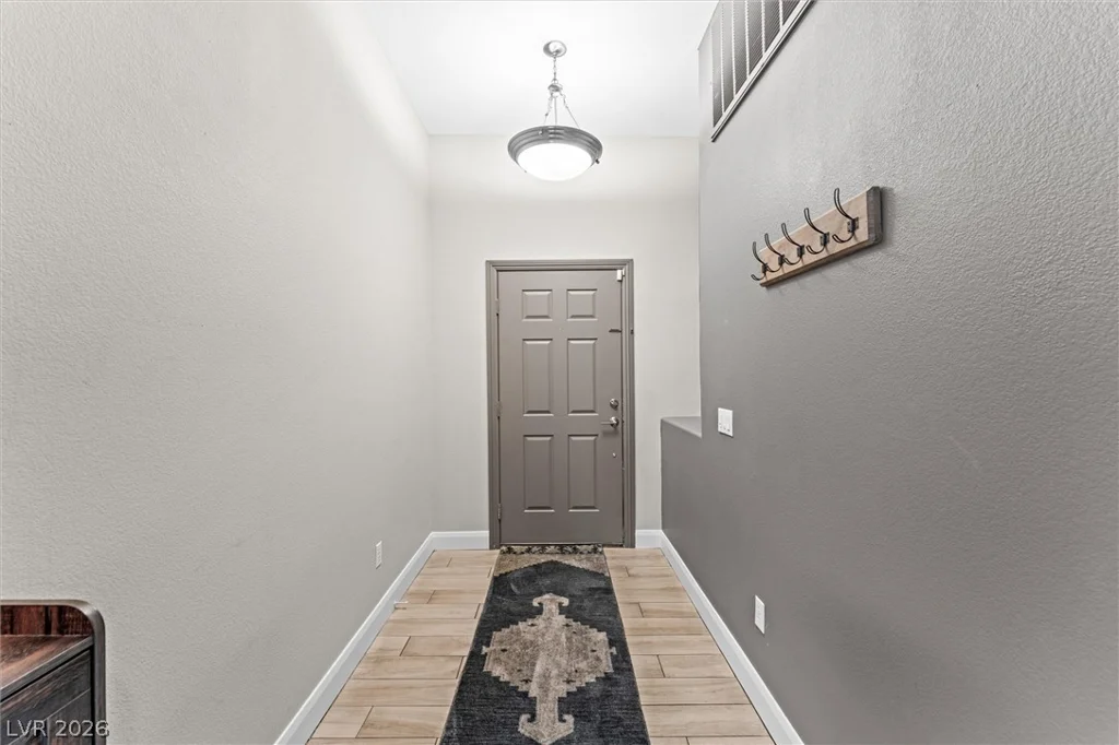 9164 Dalmahoy, Las Vegas, NV 89145