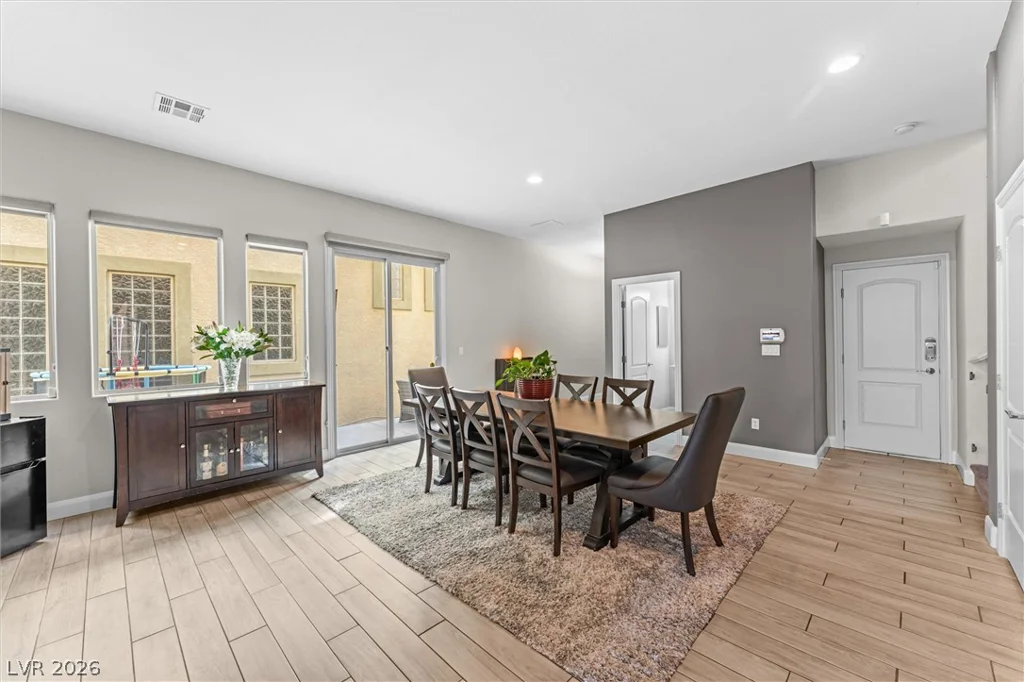 9164 Dalmahoy, Las Vegas, NV 89145