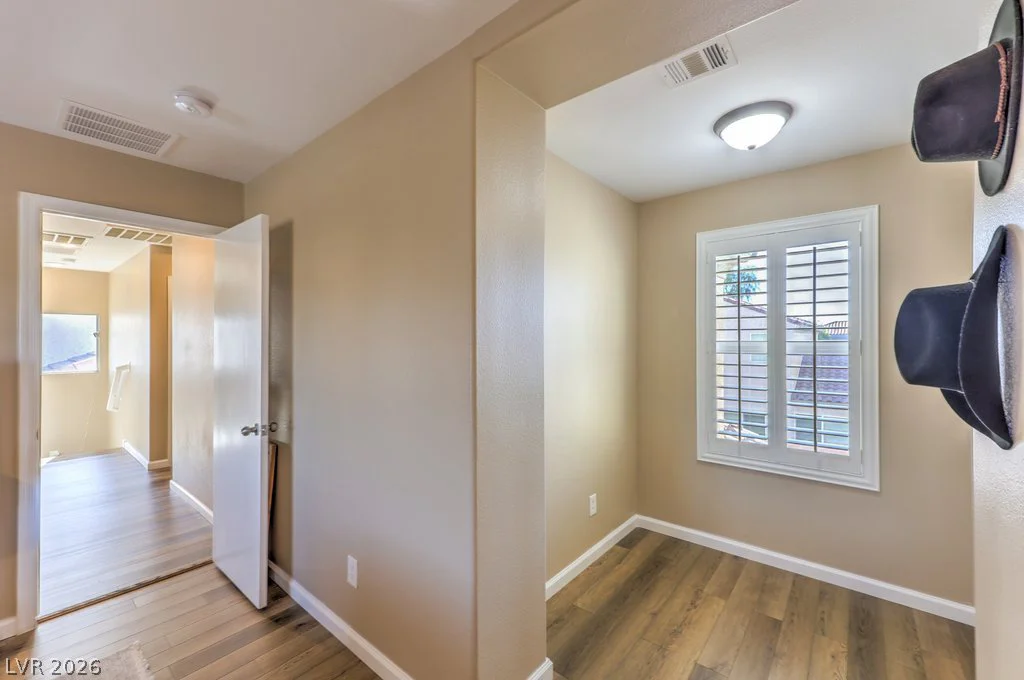 7137 River Meadows, Las Vegas, NV 89131