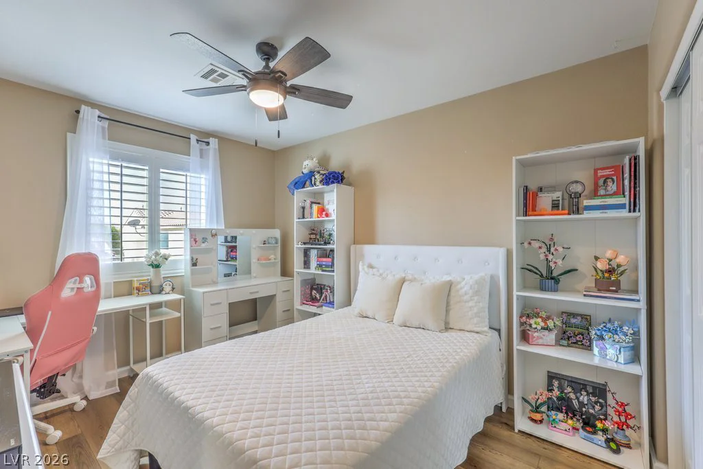 7137 River Meadows, Las Vegas, NV 89131