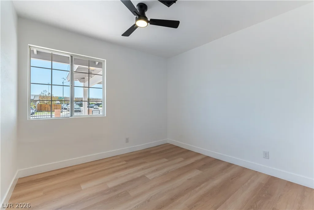 34 Del Amo, Las Vegas, NV 89110