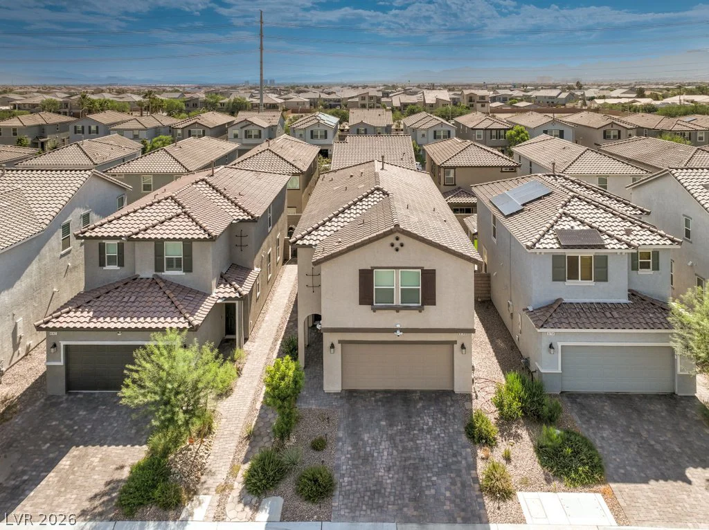 8748 Crestwood Hills, Las Vegas, NV 89113