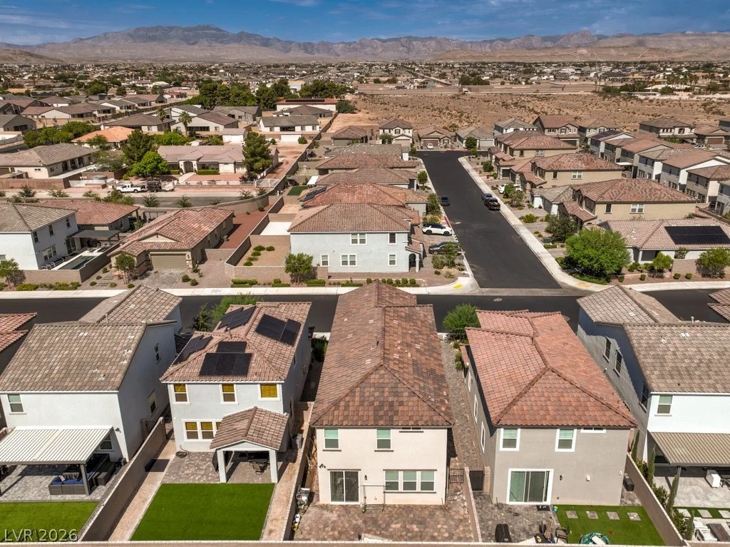 8748 Crestwood Hills, Las Vegas, NV 89113