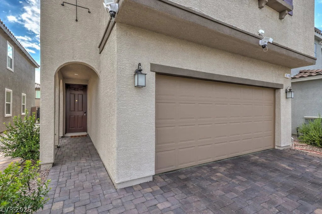 8748 Crestwood Hills, Las Vegas, NV 89113