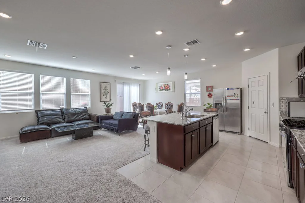 8748 Crestwood Hills, Las Vegas, NV 89113