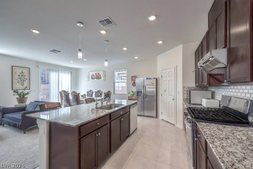 8748 Crestwood Hills, Las Vegas, NV 89113