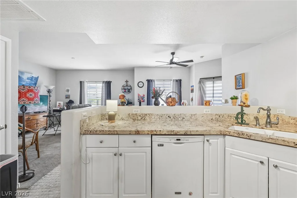 10245 Maryland, Las Vegas, NV 89183