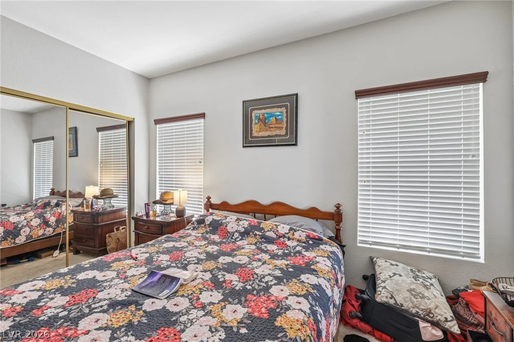 10245 Maryland, Las Vegas, NV 89183