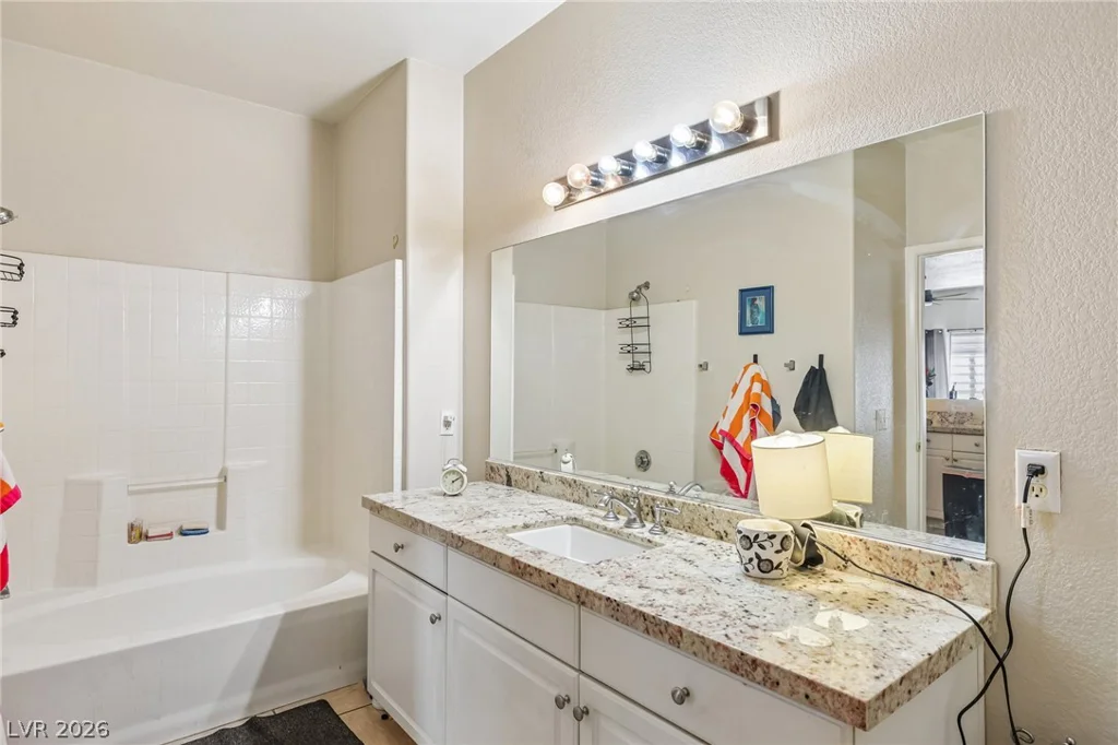 10245 Maryland, Las Vegas, NV 89183