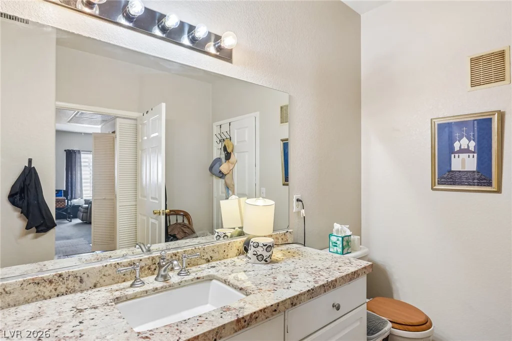 10245 Maryland, Las Vegas, NV 89183