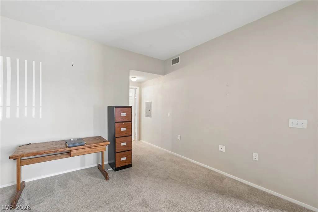 10245 Maryland, Las Vegas, NV 89183