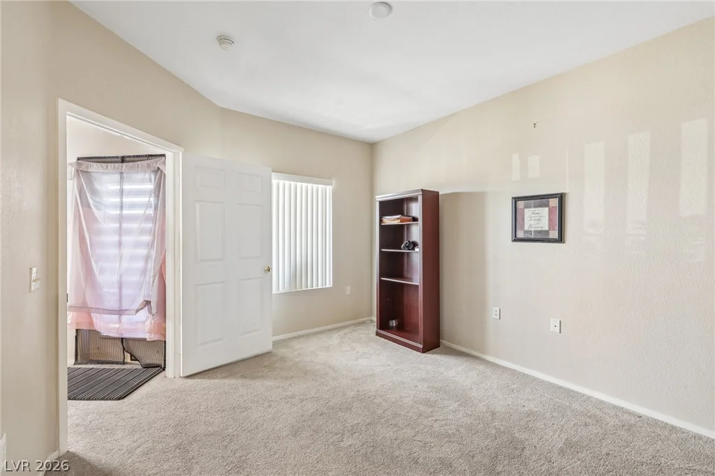 10245 Maryland, Las Vegas, NV 89183