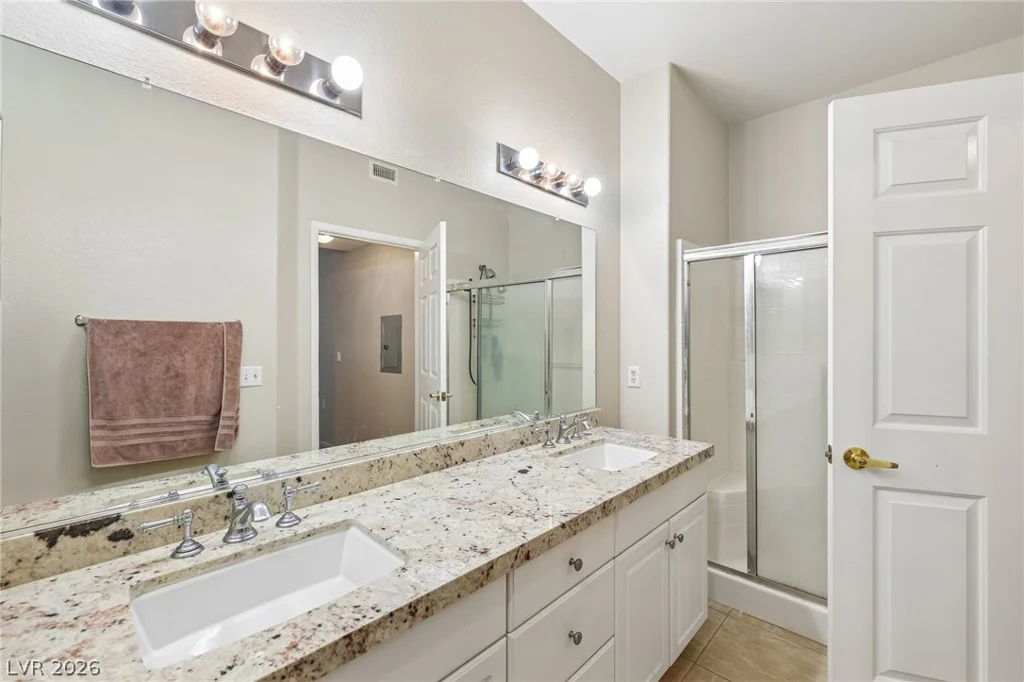 10245 Maryland, Las Vegas, NV 89183