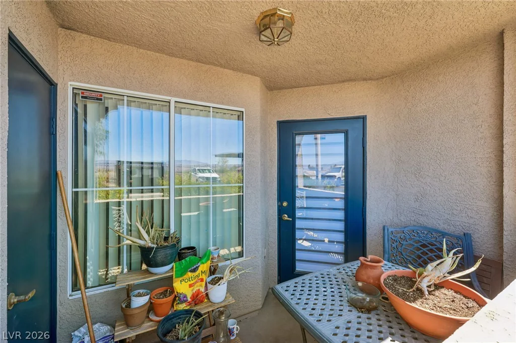 10245 Maryland, Las Vegas, NV 89183