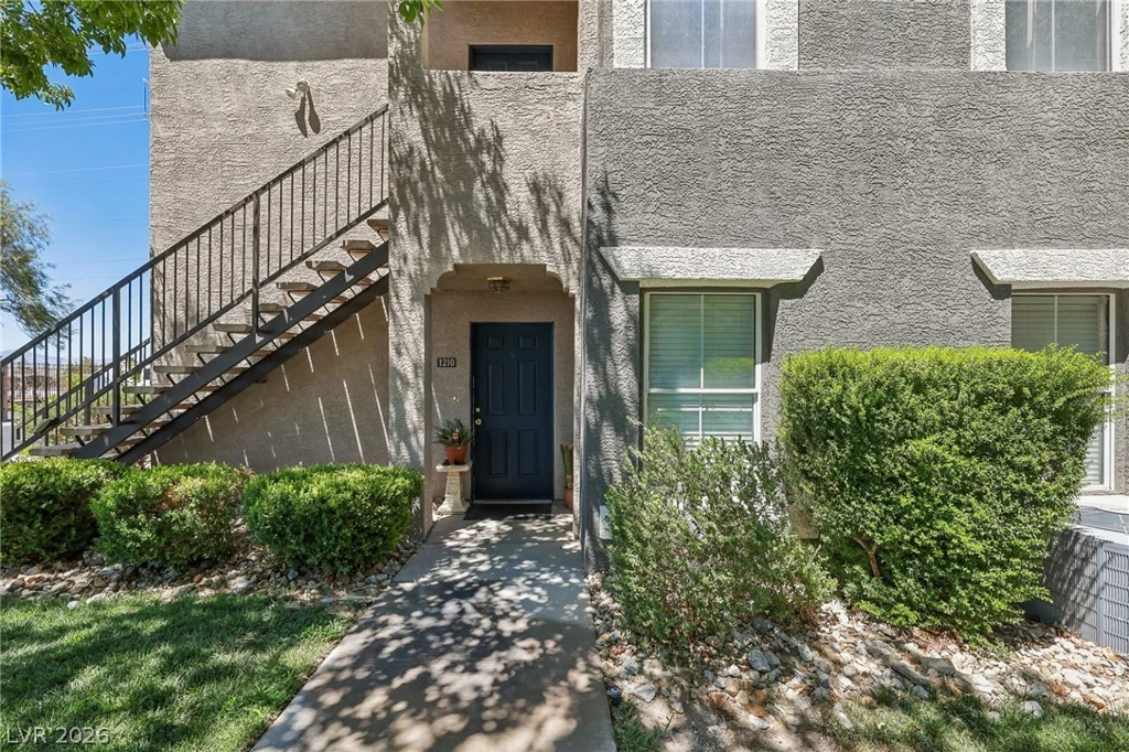 10245 Maryland, Las Vegas, NV 89183