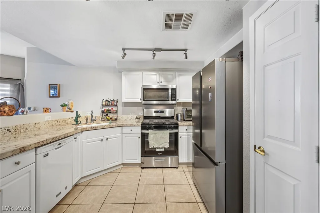10245 Maryland, Las Vegas, NV 89183