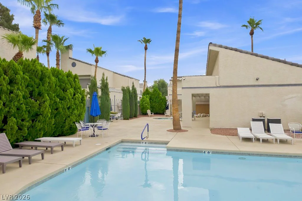 6250 Flamingo, Las Vegas, NV 89103