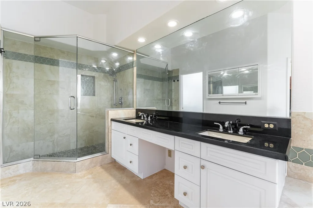 2208 Bay Hill, Las Vegas, NV 89117
