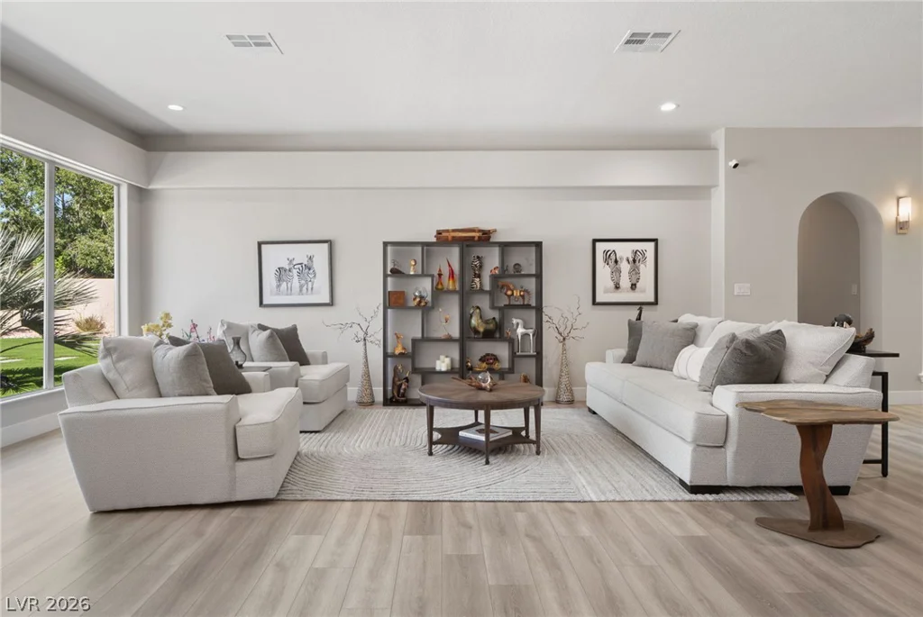2227 Versailles, Henderson, NV 89074