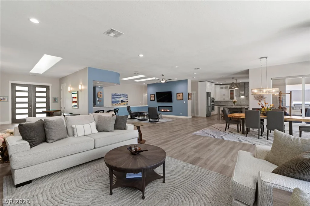 2227 Versailles, Henderson, NV 89074