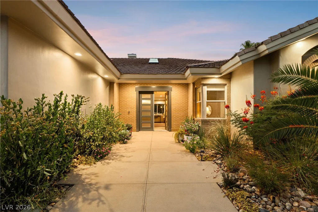 2227 Versailles, Henderson, NV 89074