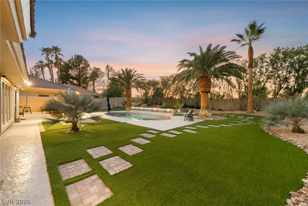 2227 Versailles, Henderson, NV 89074