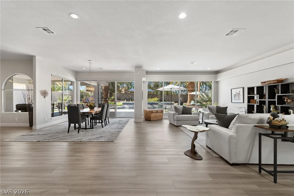 2227 Versailles, Henderson, NV 89074