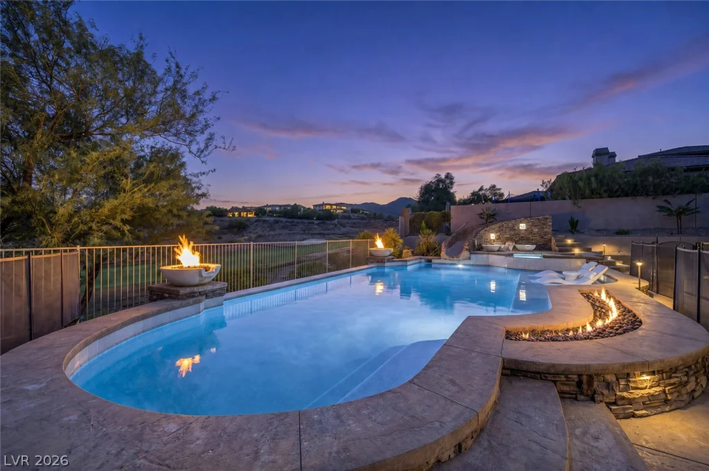 18 Wade Hampton, Henderson, NV 89052