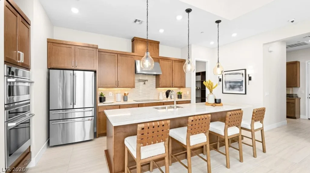 2021 Harmony Gardens, Las Vegas, NV 89138