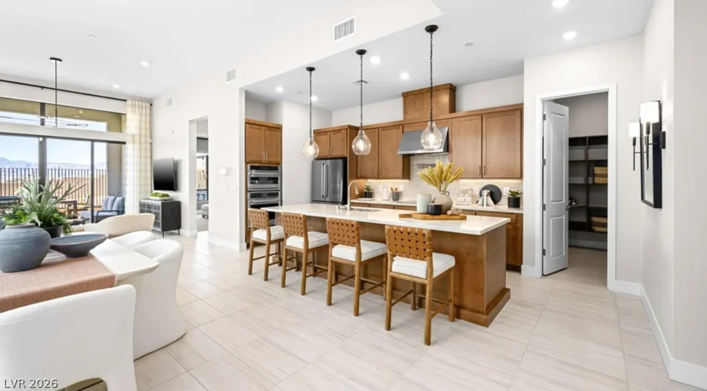 2021 Harmony Gardens, Las Vegas, NV 89138