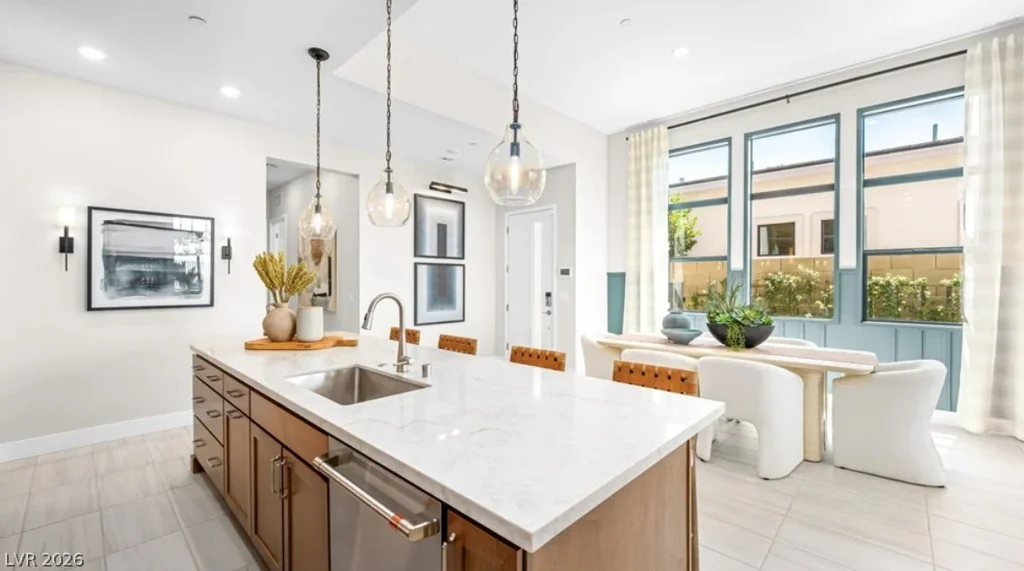 2021 Harmony Gardens, Las Vegas, NV 89138