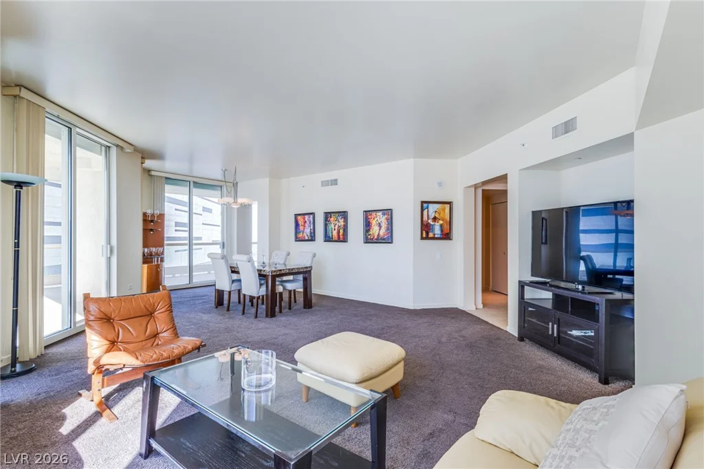 2877 Paradise, Las Vegas, NV 89109