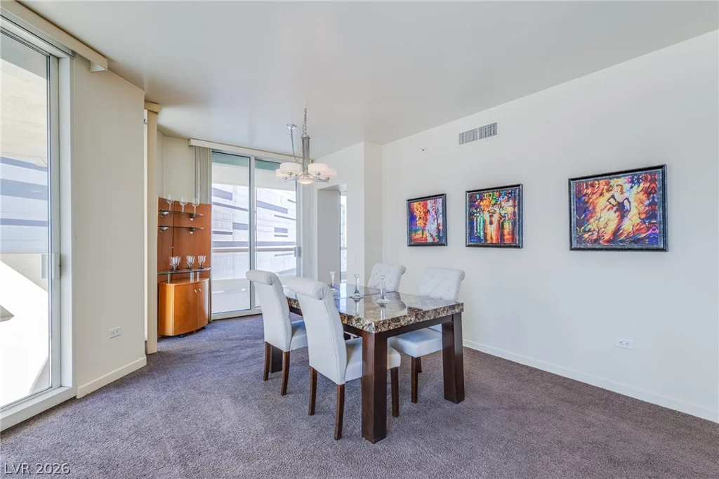 2877 Paradise, Las Vegas, NV 89109