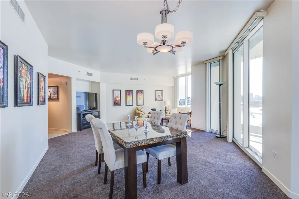 2877 Paradise, Las Vegas, NV 89109
