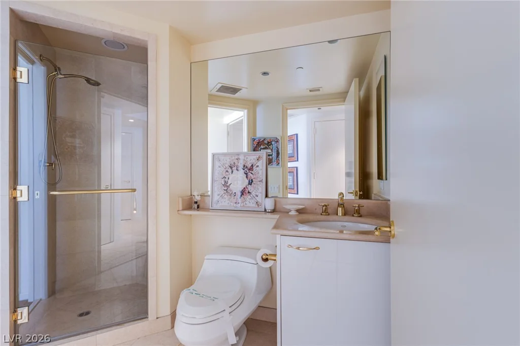 2877 Paradise, Las Vegas, NV 89109