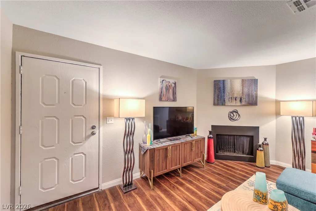 4999 Newport Cove, Las Vegas, NV 89119