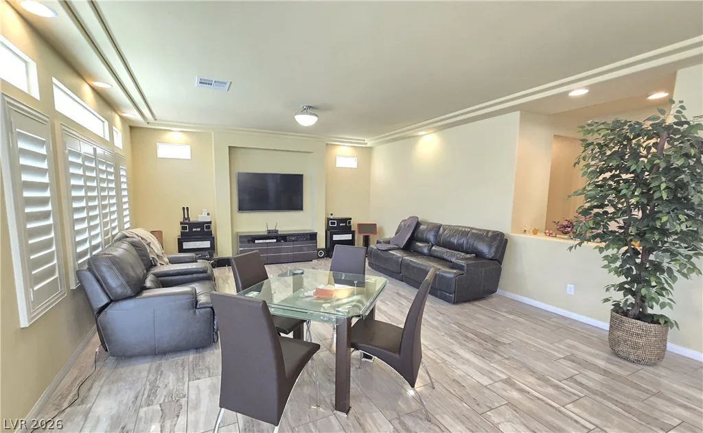 9680 Paraiso Springs, Las Vegas, NV 89139