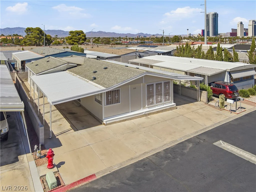 5048 Royal, Las Vegas, NV 89103