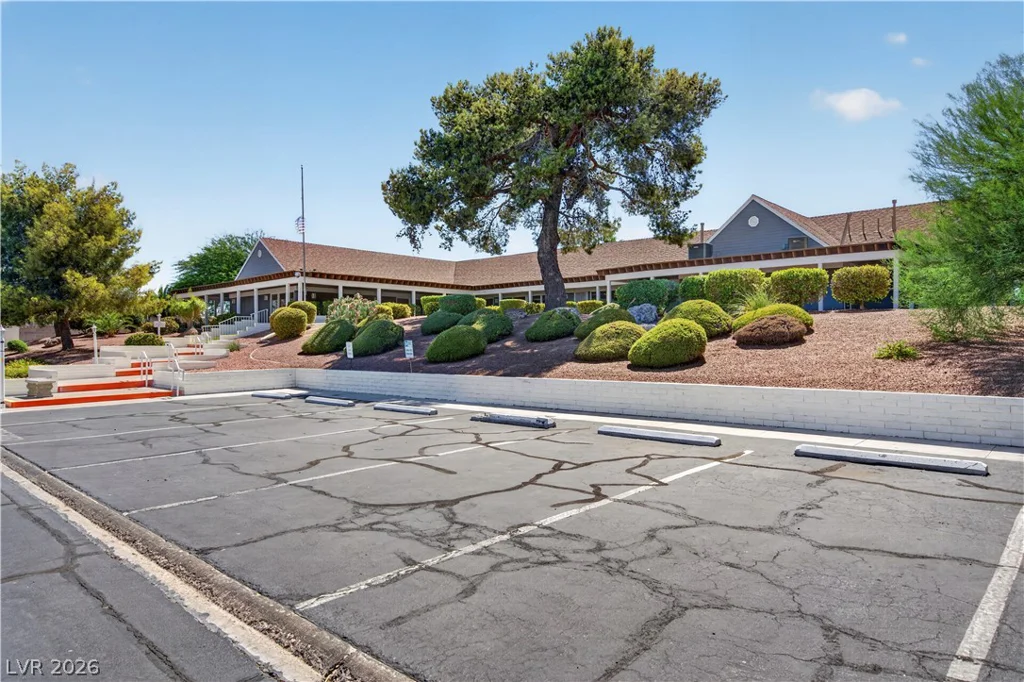 5048 Royal, Las Vegas, NV 89103