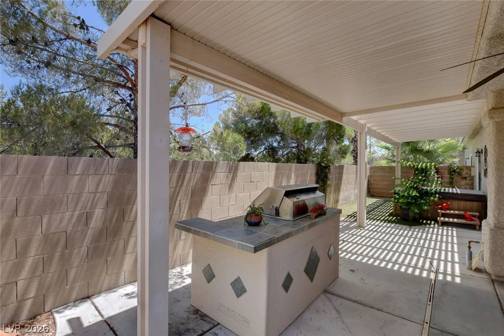5090 Shadow River, Las Vegas, NV 89148