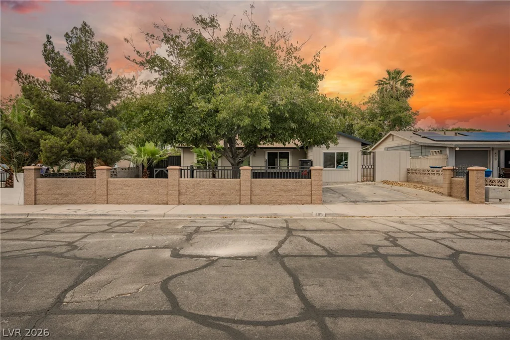 409 Lehman, Las Vegas, NV 89110