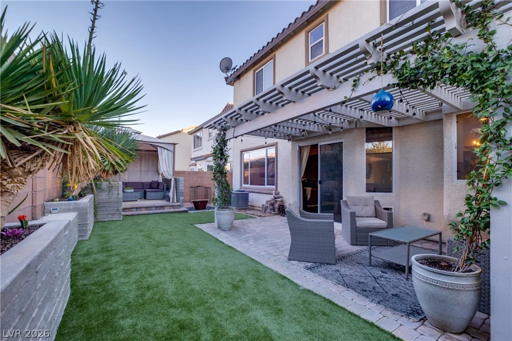 10846 Drake Ridge, Las Vegas, NV 89166