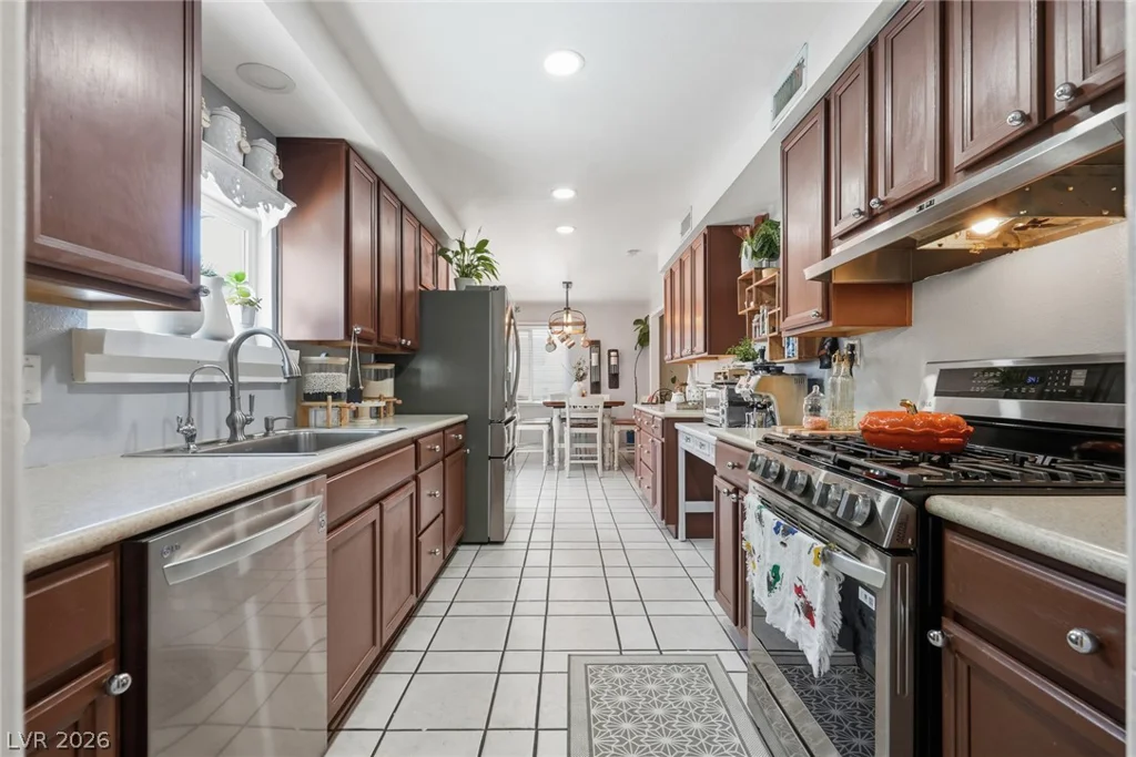 5437 Holmby, Las Vegas, NV 89146