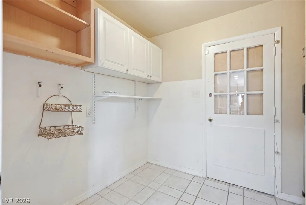 5437 Holmby, Las Vegas, NV 89146