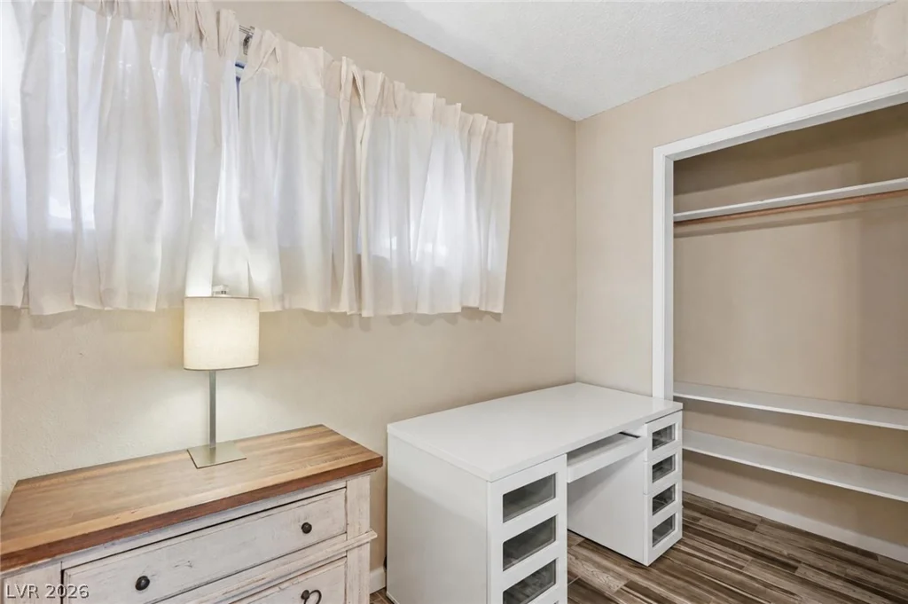 5437 Holmby, Las Vegas, NV 89146