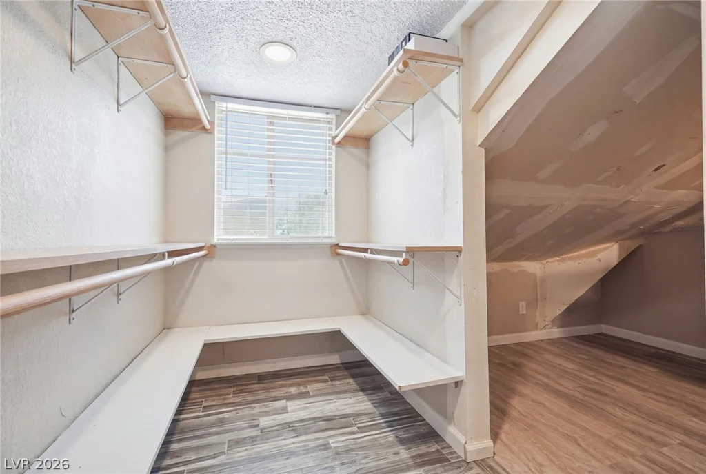 5437 Holmby, Las Vegas, NV 89146
