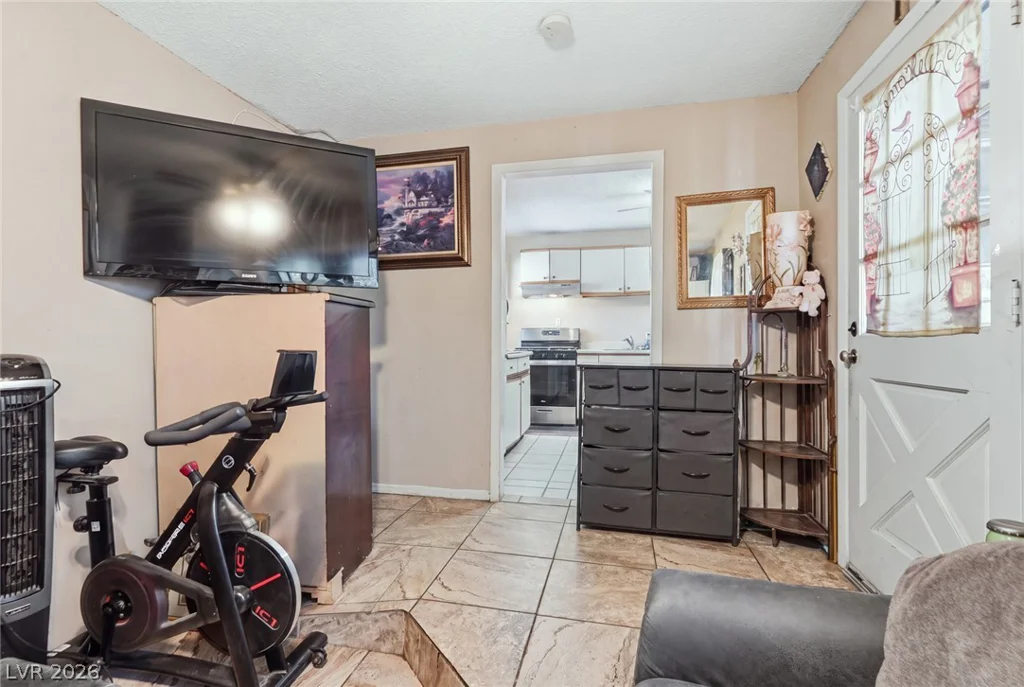 5437 Holmby, Las Vegas, NV 89146